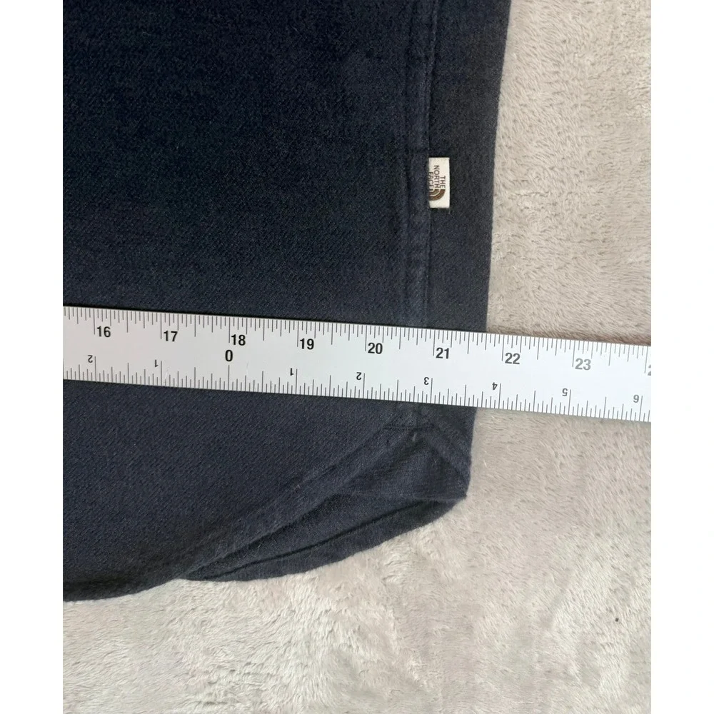 The North Face Mens Button Up Shirt Flannel Long Sleeve Navy Blue Medium
